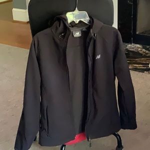 🏃‍ #ElevateYourGame New Balance Athletic #Performance Jacket Women’s MED  💧🔥